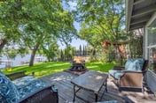 River Oaks Place