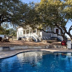 Unique Victorian Estate - The Llama Ranch