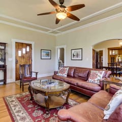 Travis Street - Travis House