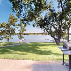 Sunny Days Lake Retreat - Main Home