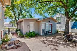 Travis Street - Travis Cottage - Image 2