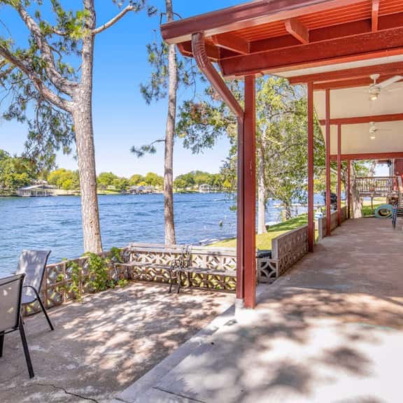 Beckers Point Lake Houses - Image 1