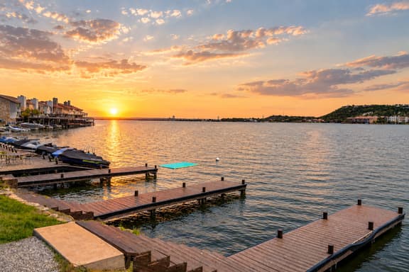 Sundowner - Image 1
