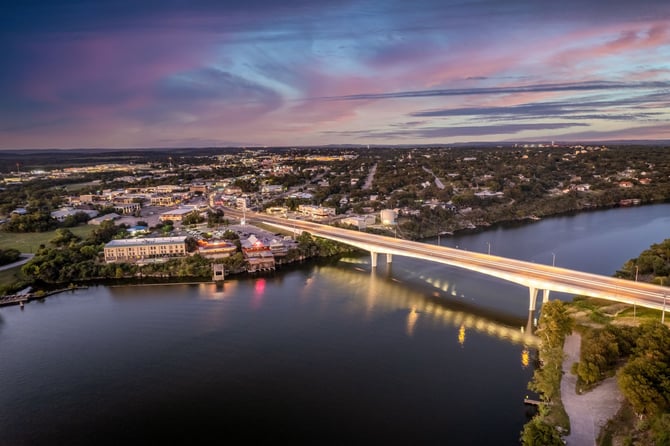 What Makes Marble Falls a Great Weekend Getaway Destination?